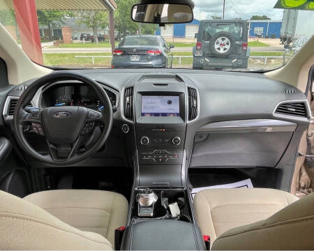2020 Ford Edge SE