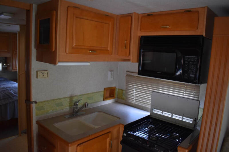 2002 Ford E-Series E-450 SD