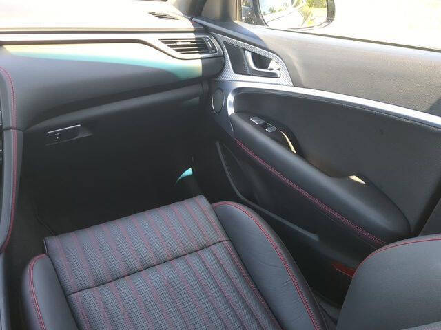 2023 Genesis G70