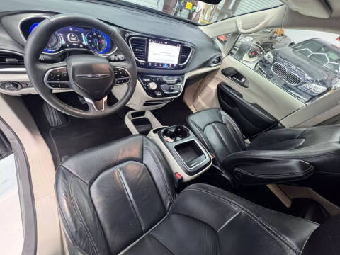 2022 Chrysler Pacifica Touring L