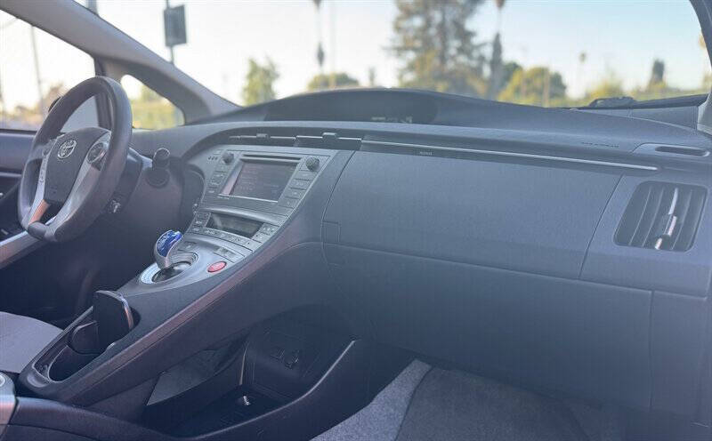 2015 Toyota Prius Three