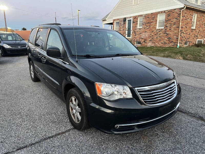 2012 Chrysler Town and Country Touring