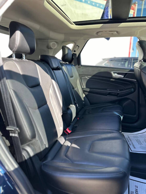 2017 Ford Edge Titanium