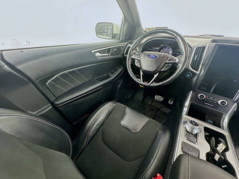 2022 Ford Edge ST