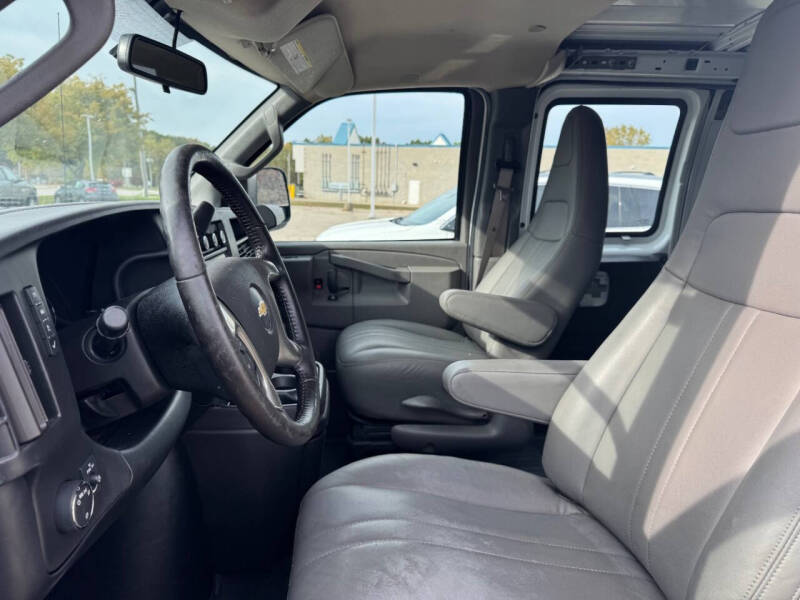 2019 Chevrolet Express 2500