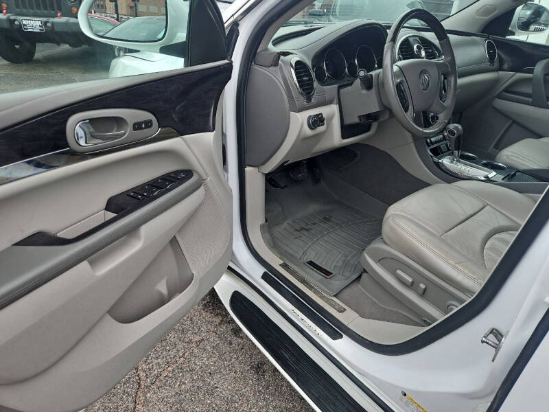 2016 Buick Enclave Leather