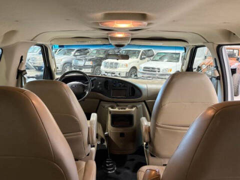 2006 Ford E-Series E-350 SD Chateau