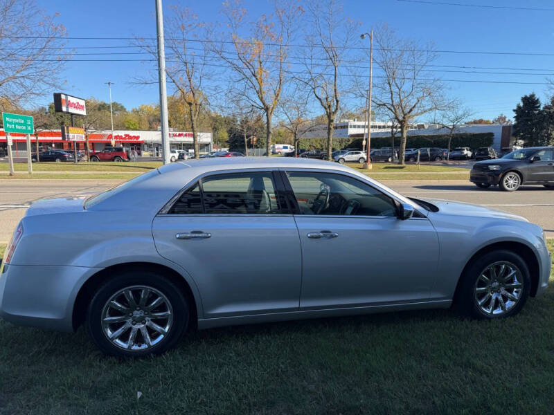 2012 Chrysler 300 Limited