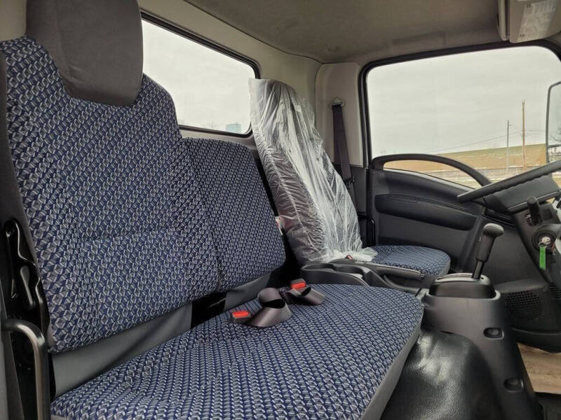 2025 Chevrolet 5500XG LCF