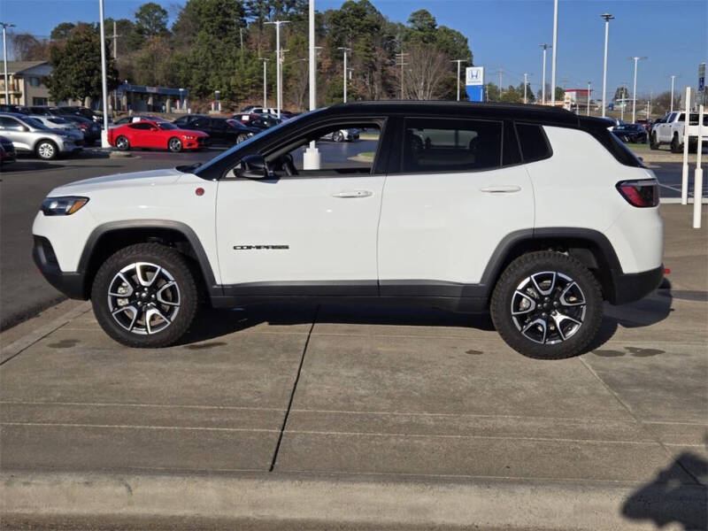 2024 Jeep Compass Trailhawk