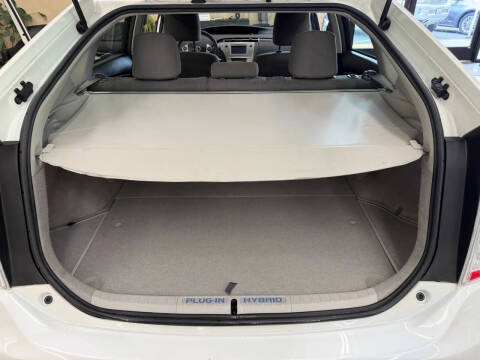 2014 Toyota Prius Plug-in Hybrid