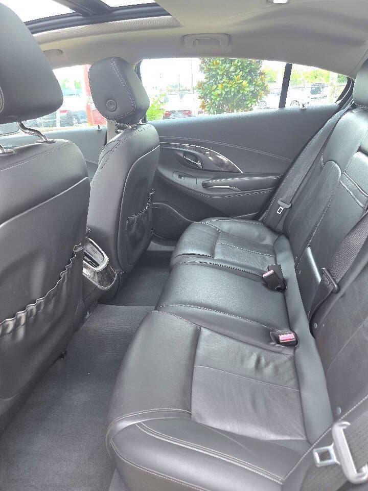 2015 Buick LaCrosse Leather 4dr Sedan - Gray exterior view 14