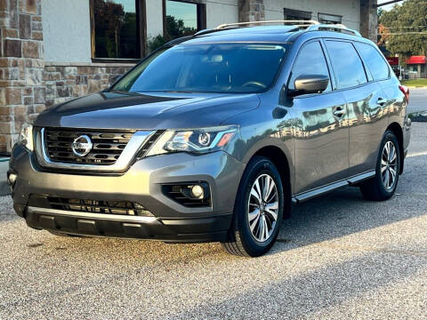 2017 Nissan Pathfinder for sale at Executive Motor Group in Houston TX