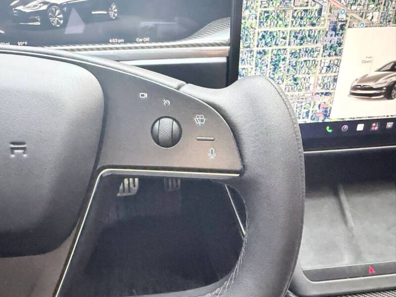 2022 Tesla Model S Plaid