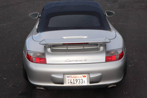 2003 Porsche 911 Carrera 4