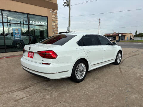 2016 Volkswagen Passat 1.8T SE