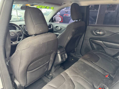 2019 Jeep Cherokee Latitude