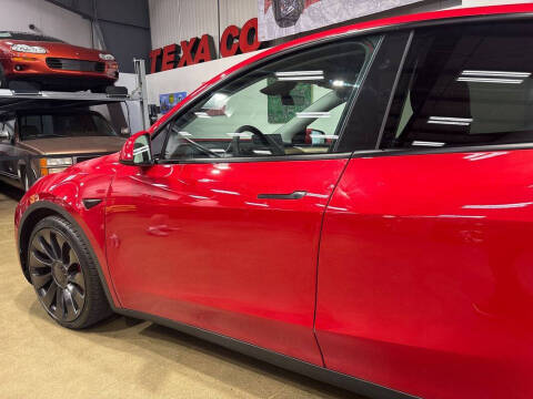 2023 Tesla Model Y Performance