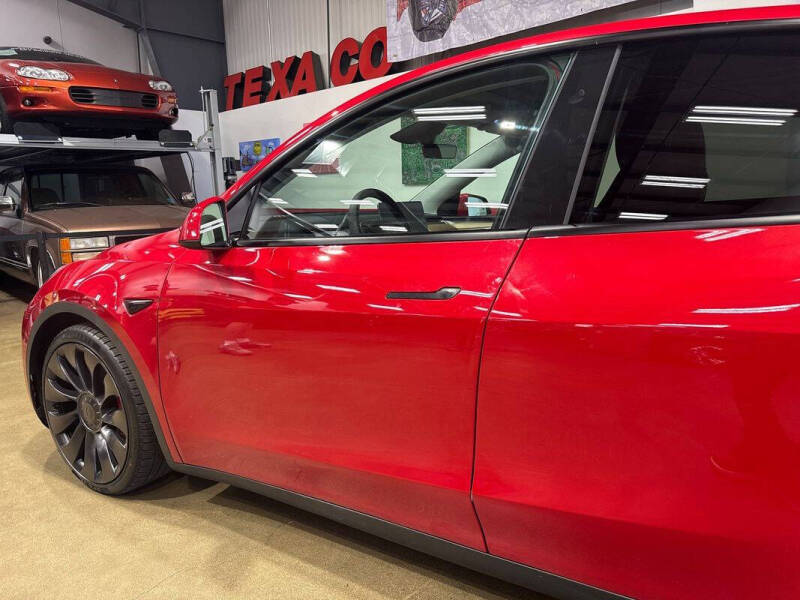 2023 Tesla Model Y Performance