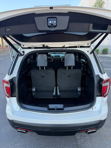 2017 Ford Explorer Sport