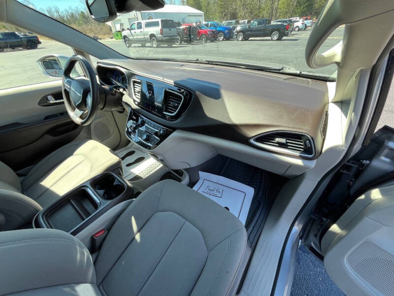 2020 Chrysler Pacifica Touring