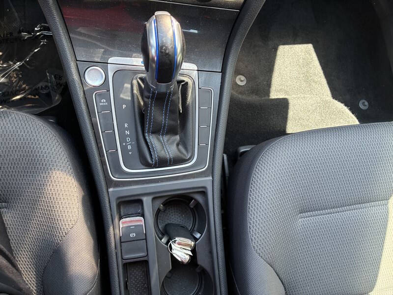 2019 Volkswagen e-Golf SE
