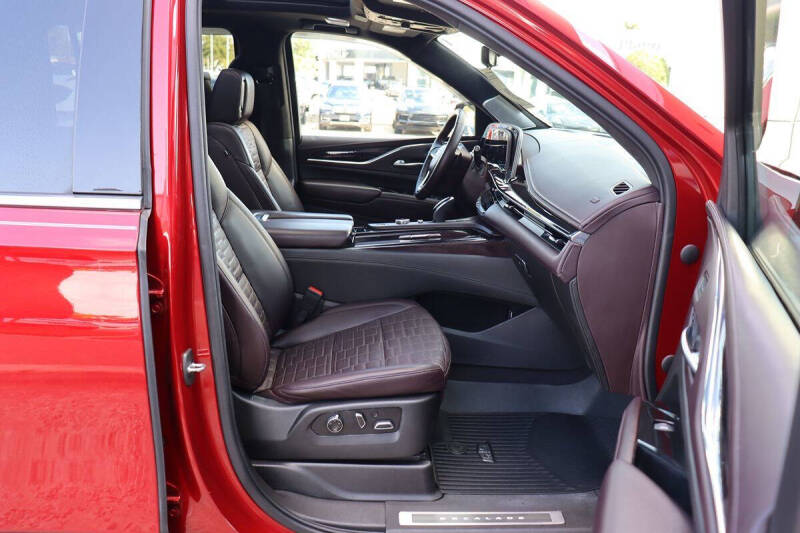 2021 Cadillac Escalade ESV Premium Luxury Platinum