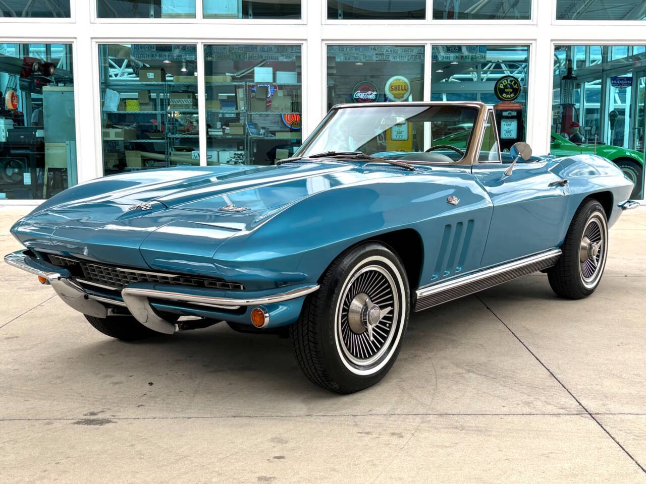 1966 Chevrolet Corvette 1