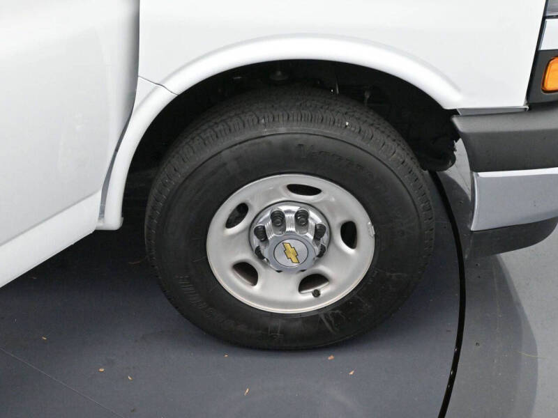 2025 Chevrolet Express LT 3500