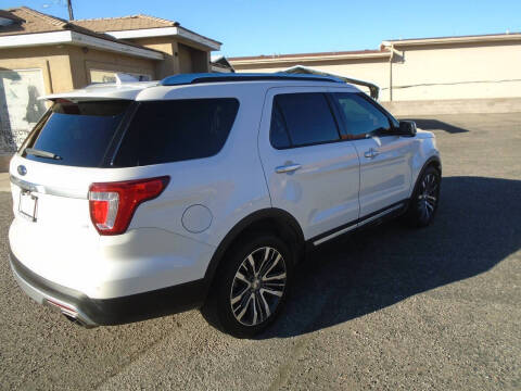 2017 Ford Explorer Platinum
