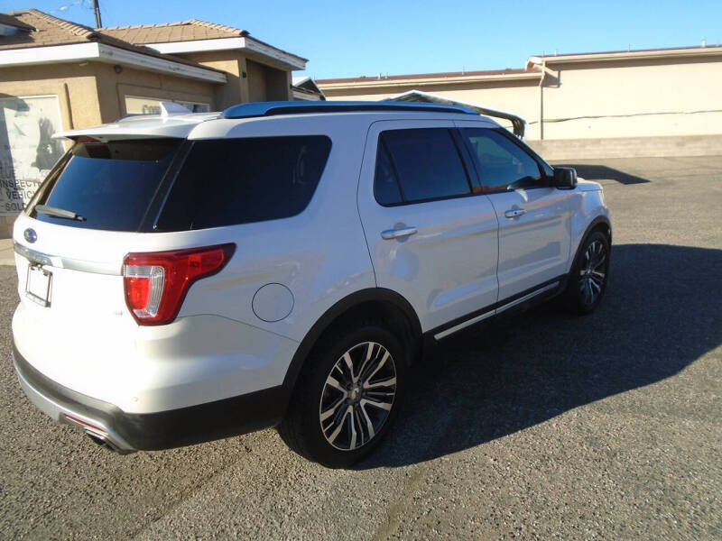 2017 Ford Explorer Platinum