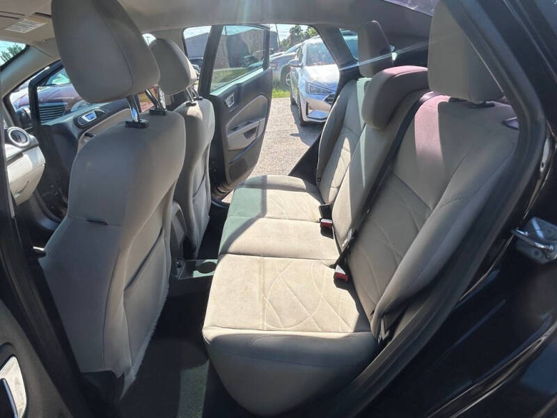 2016 Ford Fiesta SE