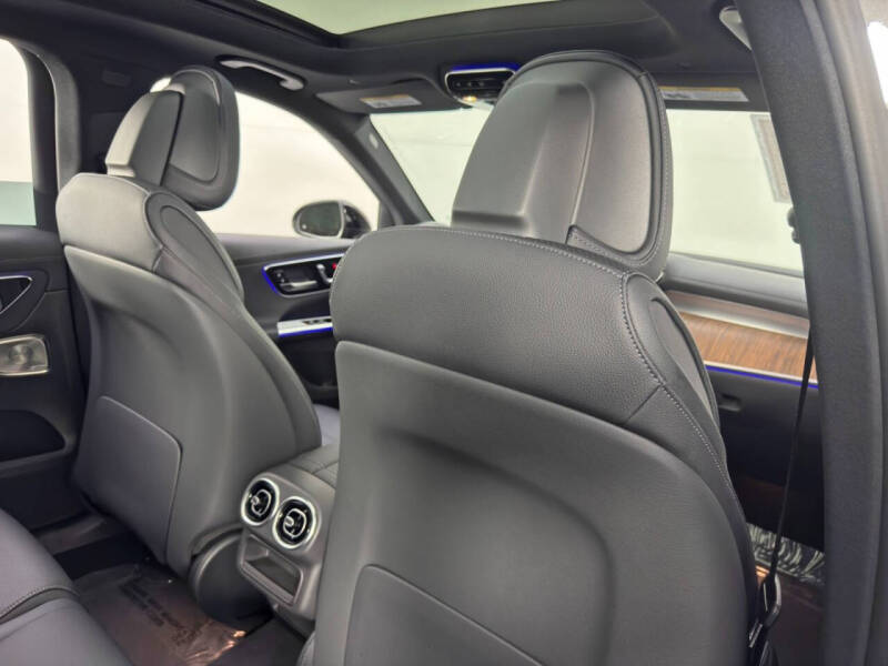 2025 Mercedes-Benz GLC GLC 300