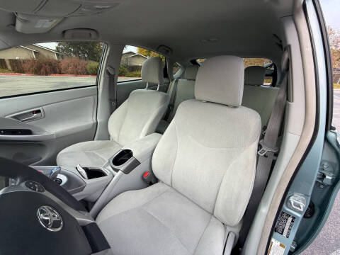 2015 Toyota Prius Two