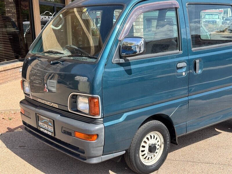 1997 Mitsubishi Minicab VX