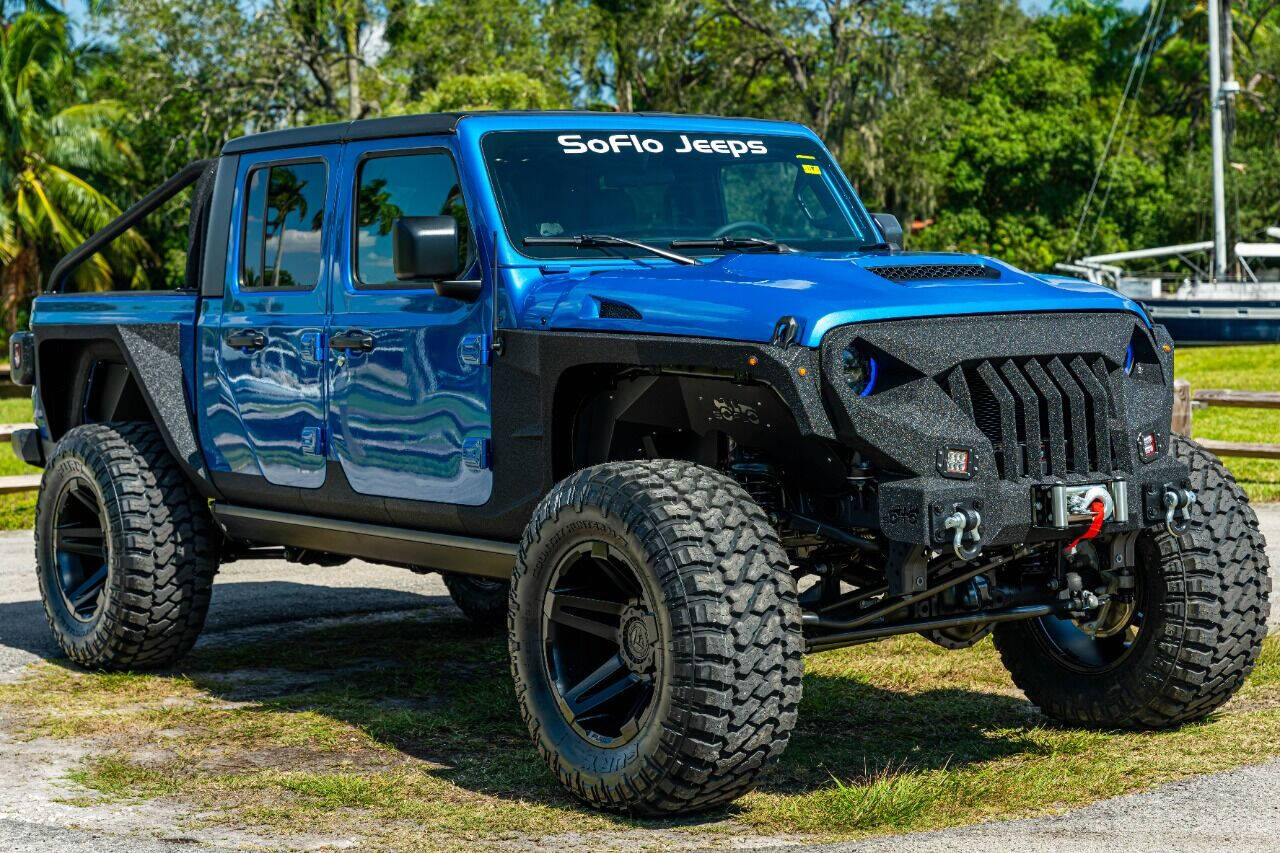 2023 JEEP Gladiator Pickup - $68,999