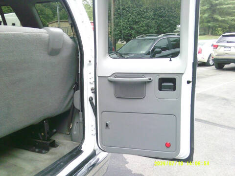 2011 Ford E-Series E-350 SD XLT