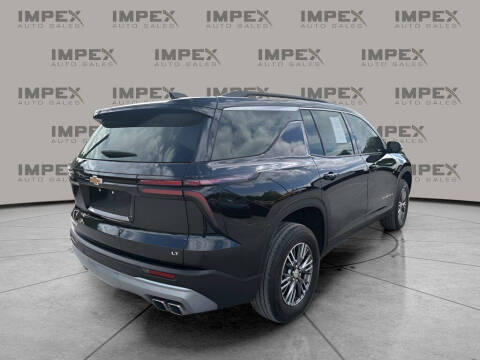2024 Chevrolet Traverse LT