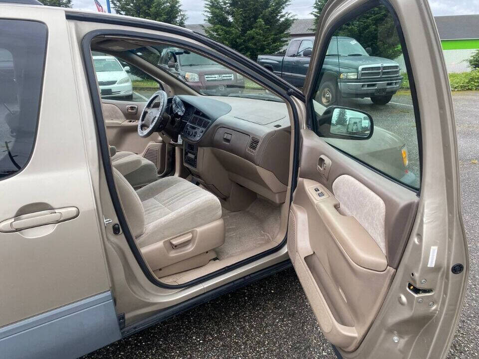 2000 Toyota Sienna for sale at OXY AUTO in Marysville, WA