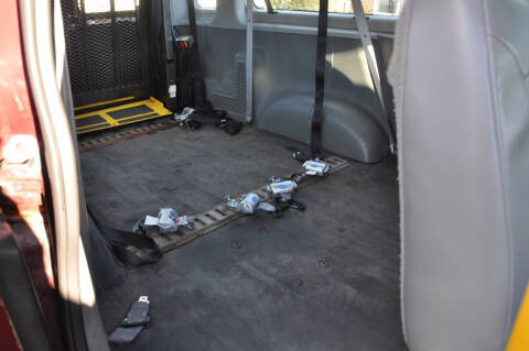 2005 Ford E-Series E-350 SD XLT