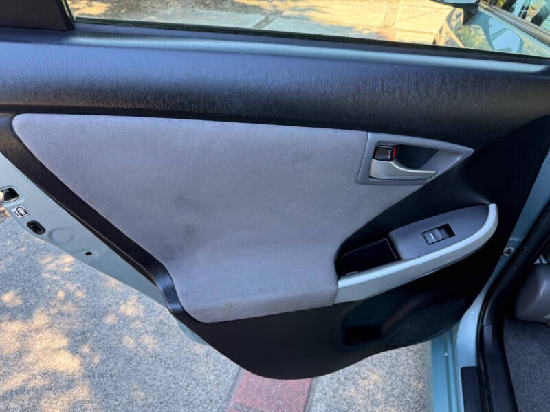 2015 Toyota Prius Three
