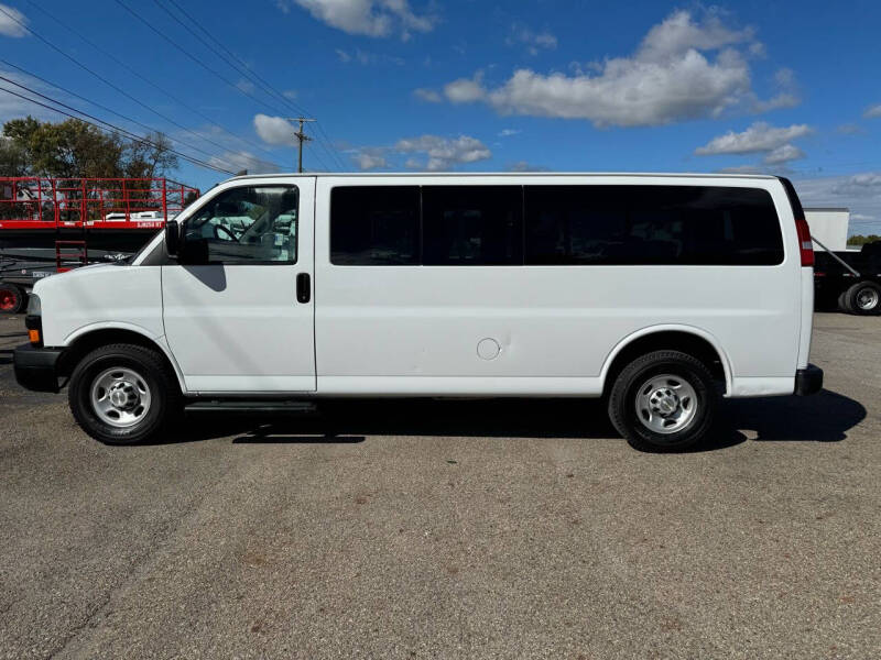 2022 Chevrolet Express LS 3500