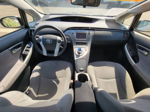 2015 Toyota Prius Two