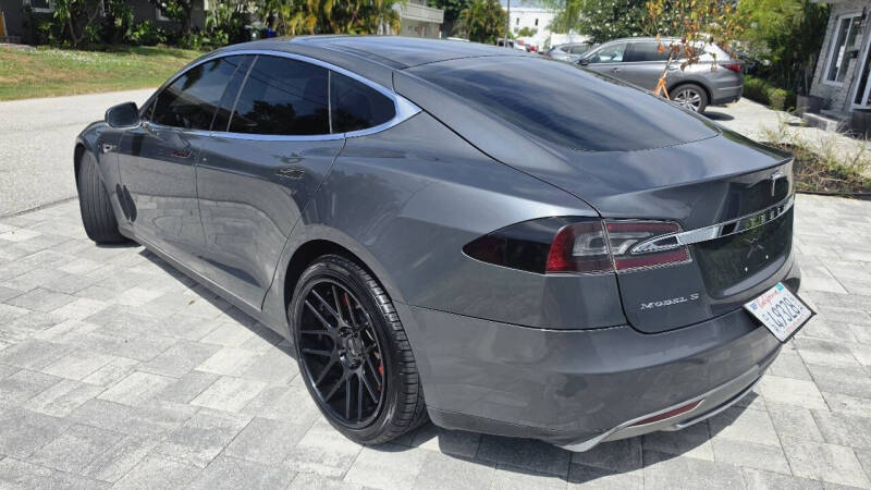 2013 Tesla Model S