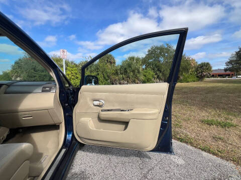 2007 Nissan Versa 1.8 SL