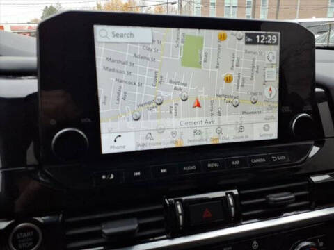 2023 Nissan Pathfinder SL