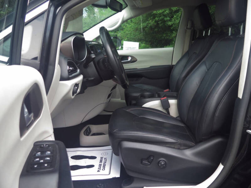 2019 Chrysler Pacifica Touring L