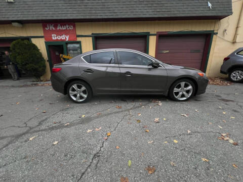 2013 Acura ILX 2.0L w/Premium