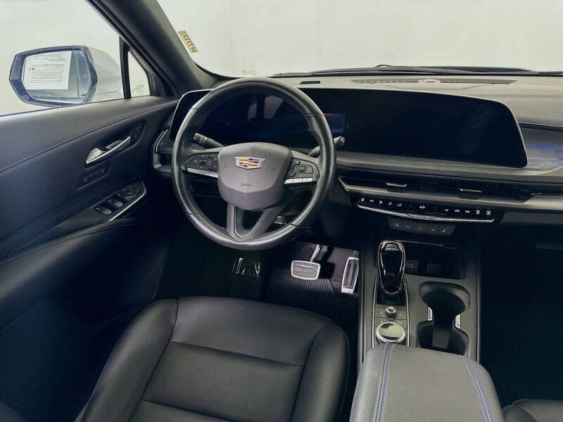 2024 Cadillac XT4 Sport
