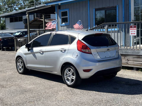 2013 Ford Fiesta SE